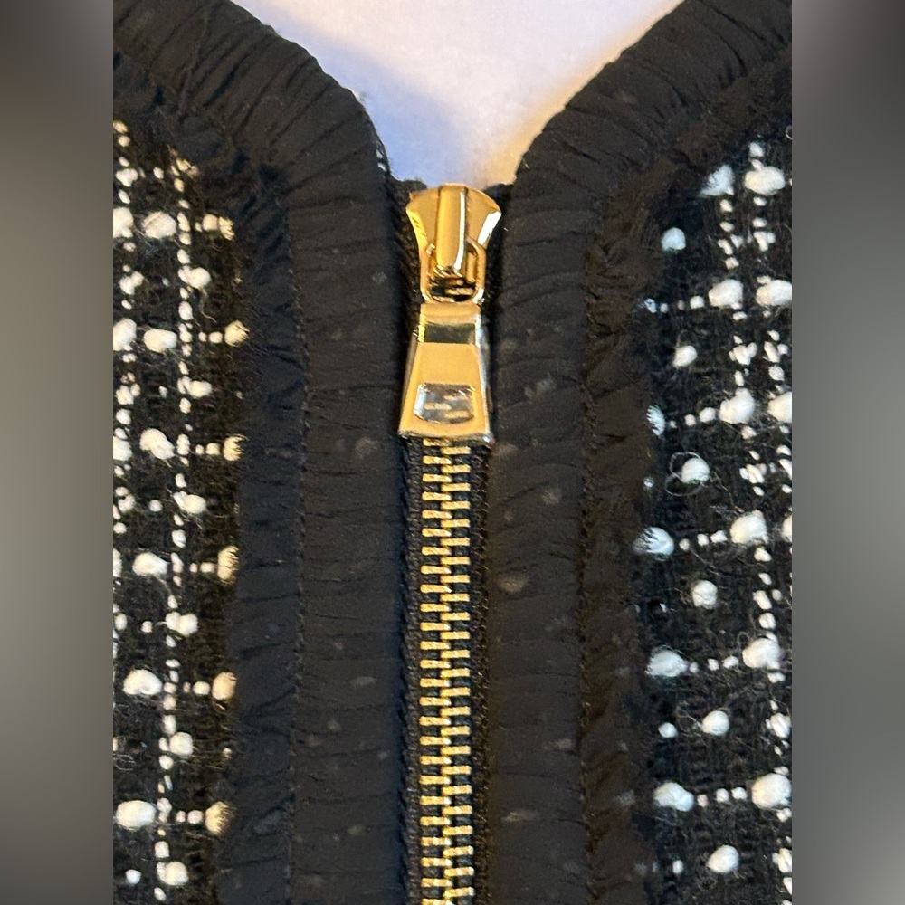 Ann Taylor Piped Tweed Jacket Blazer Size 2P Black White Long Sleeve Pockets Zip - Picture 3 of 9